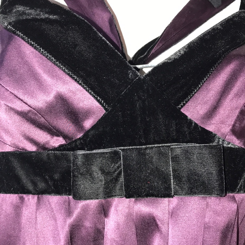 Dress - Picture 4 of 8